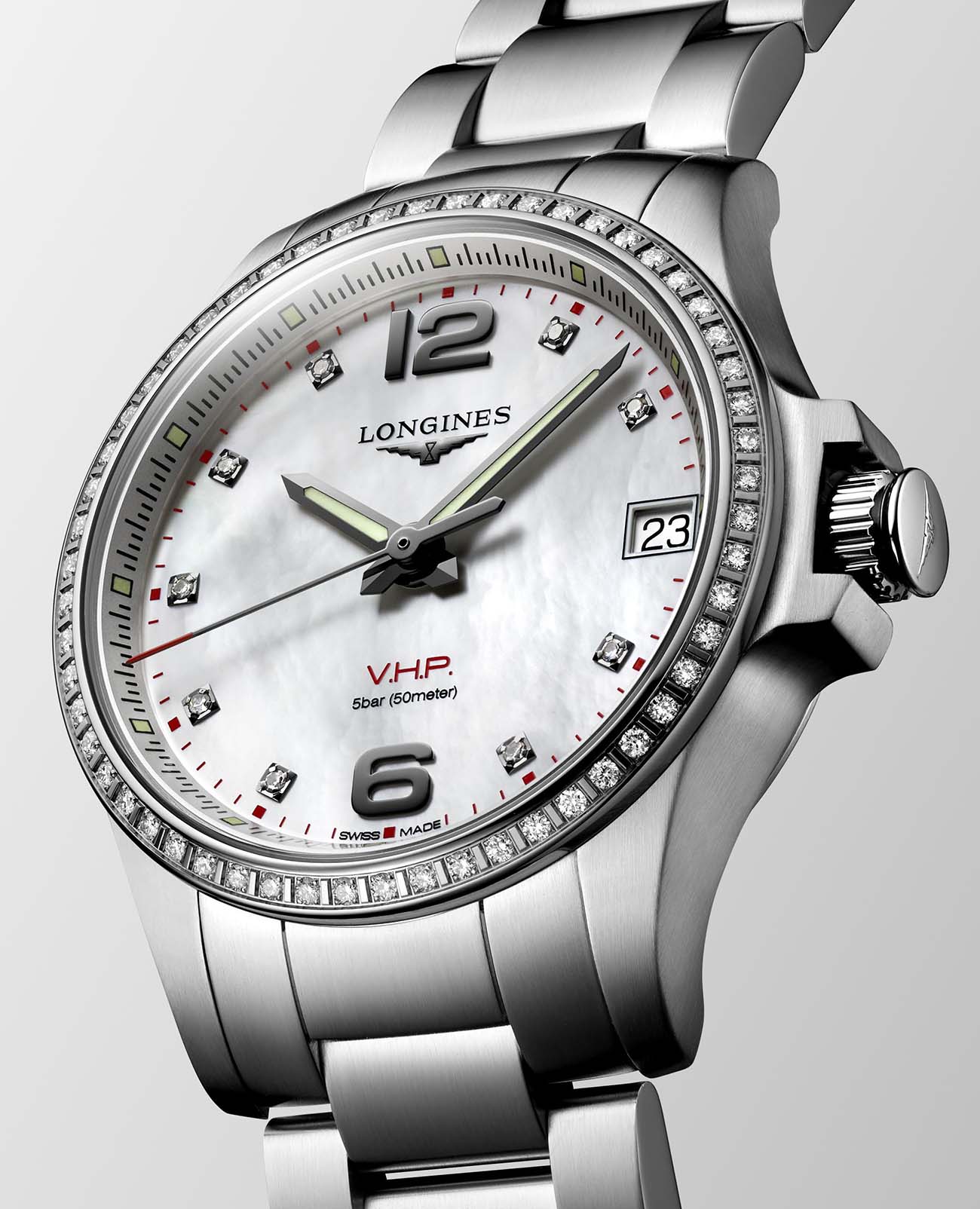 Longines Longines Conquest V.H.P. L3.316.0.87.6 , наручные женские часы фото под углом